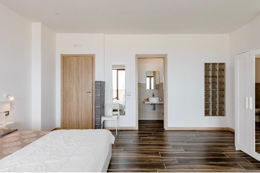Manfredi Sea Room Vieste Exterior photo